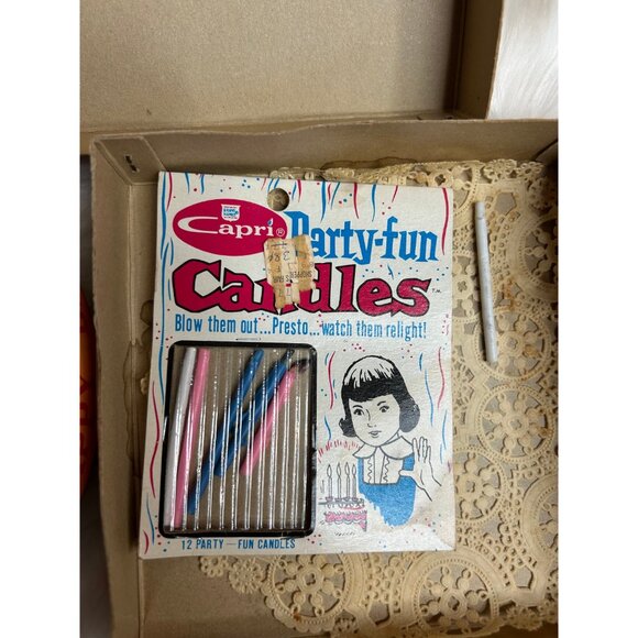 Vintage tin Chadwick miller happy birthday party musical cake plate turning - Picture 6 of 7